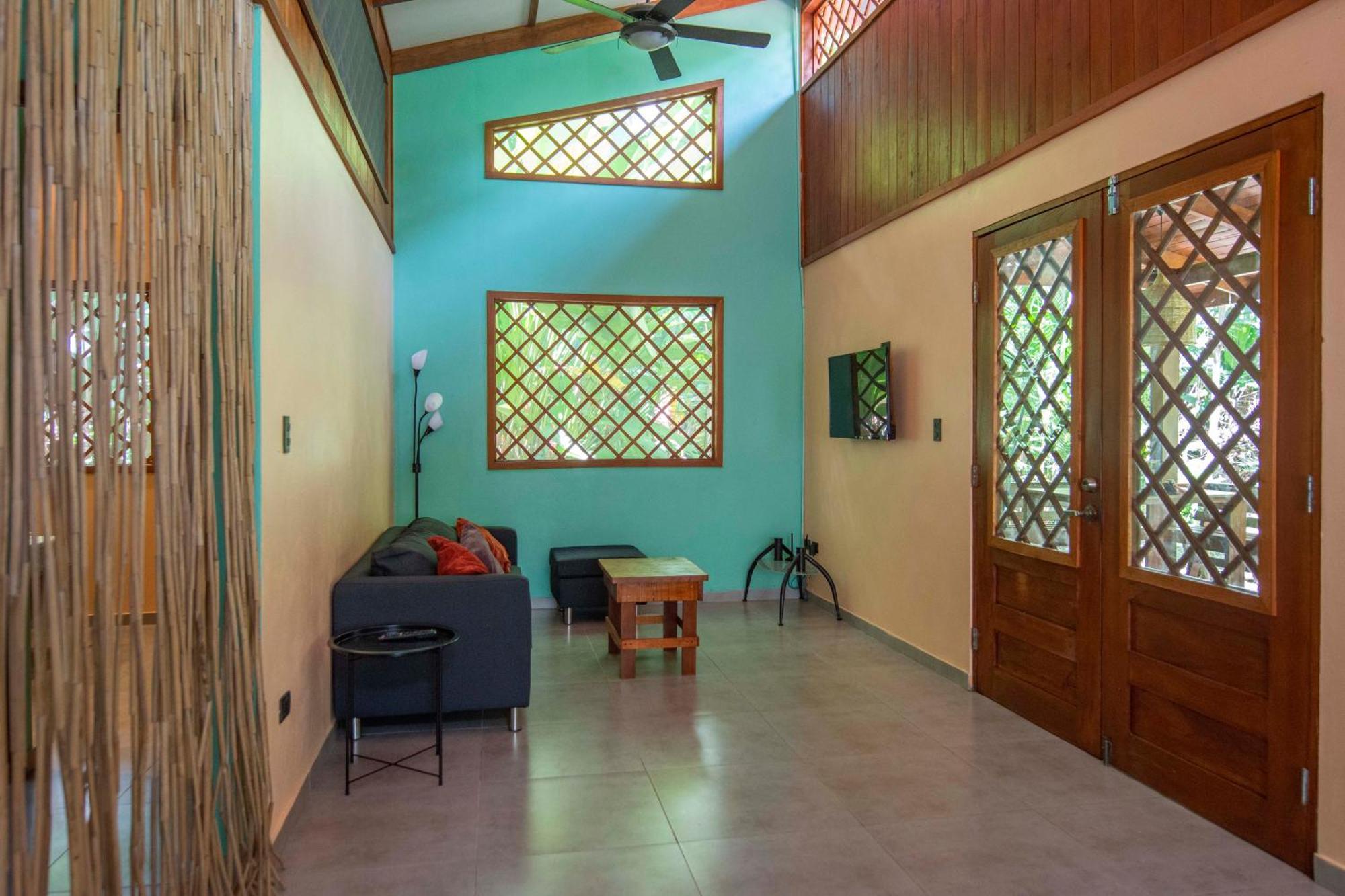 Hotel Casa Merlin Puerto Viejo de Talamanca Exteriér fotografie